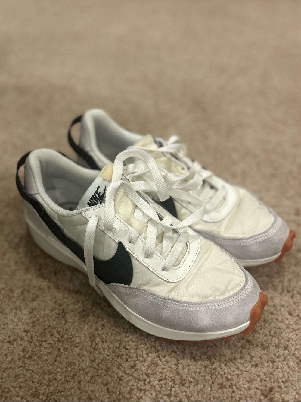 Nike waffle Debut Sz 9